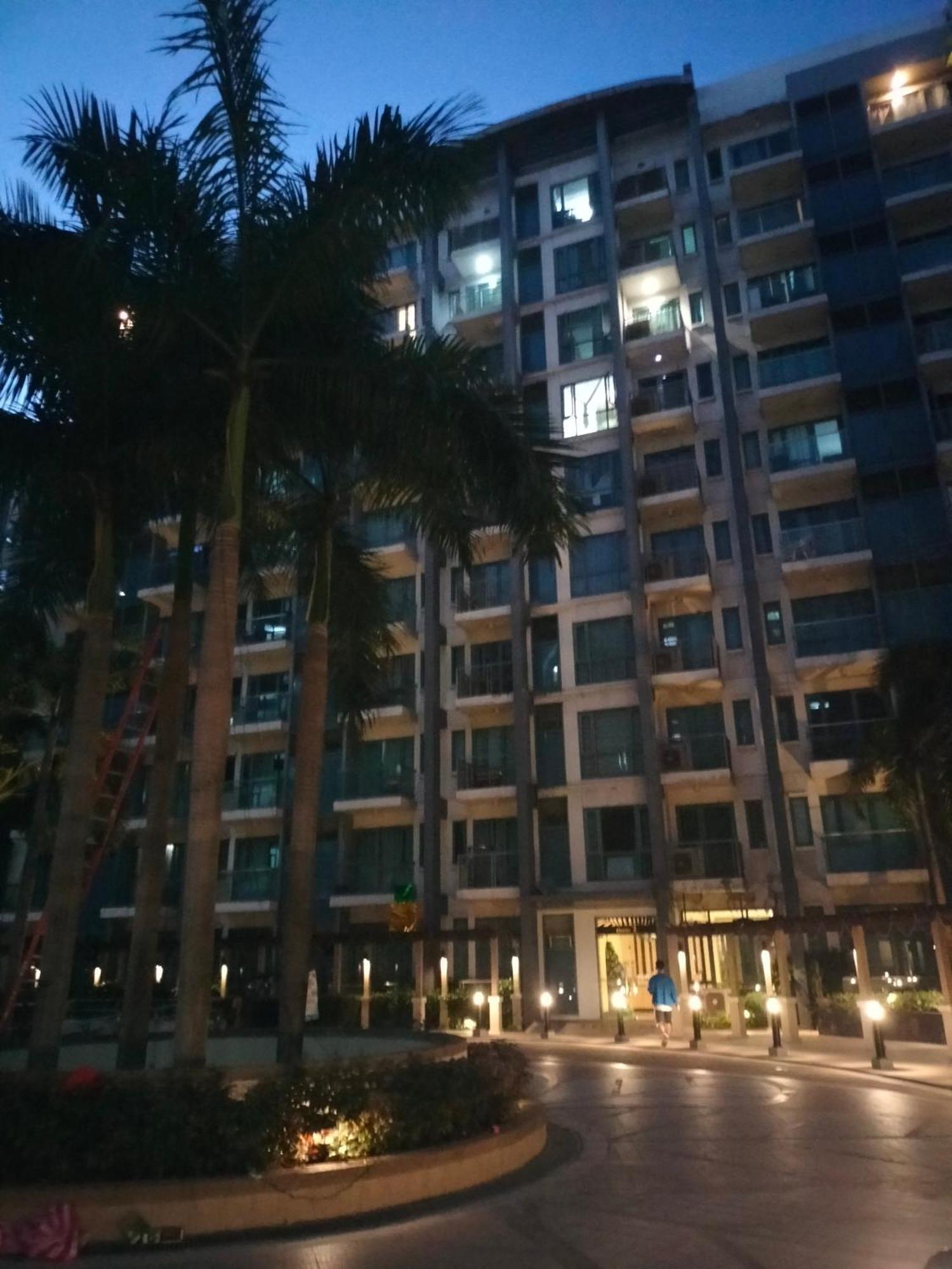 Rqui Condotel Newport Pasay Exterior foto